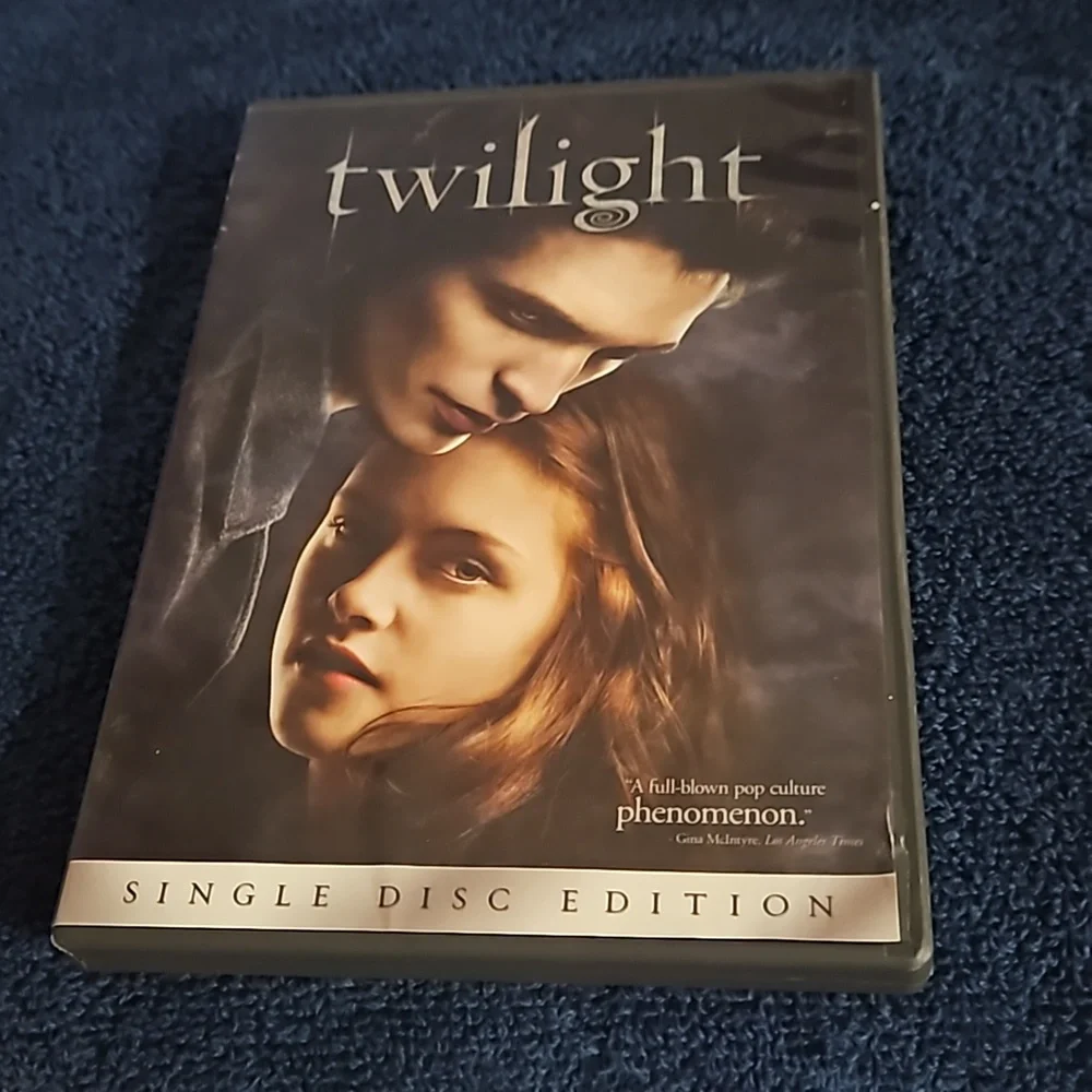 Twilight Movie - Picture 1 of 4